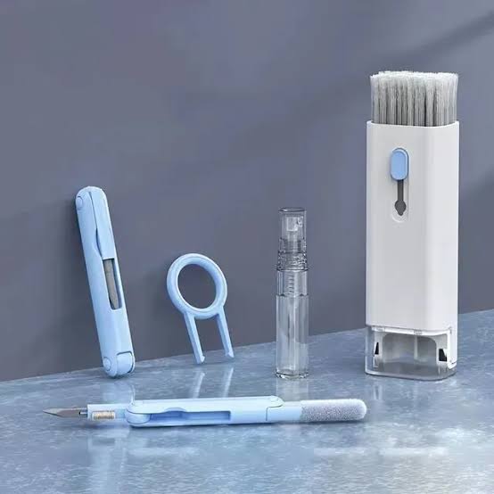 7-in-1 Keyboard Cleaning Kit - Multi-Purpose Electronic Cleaning Tool